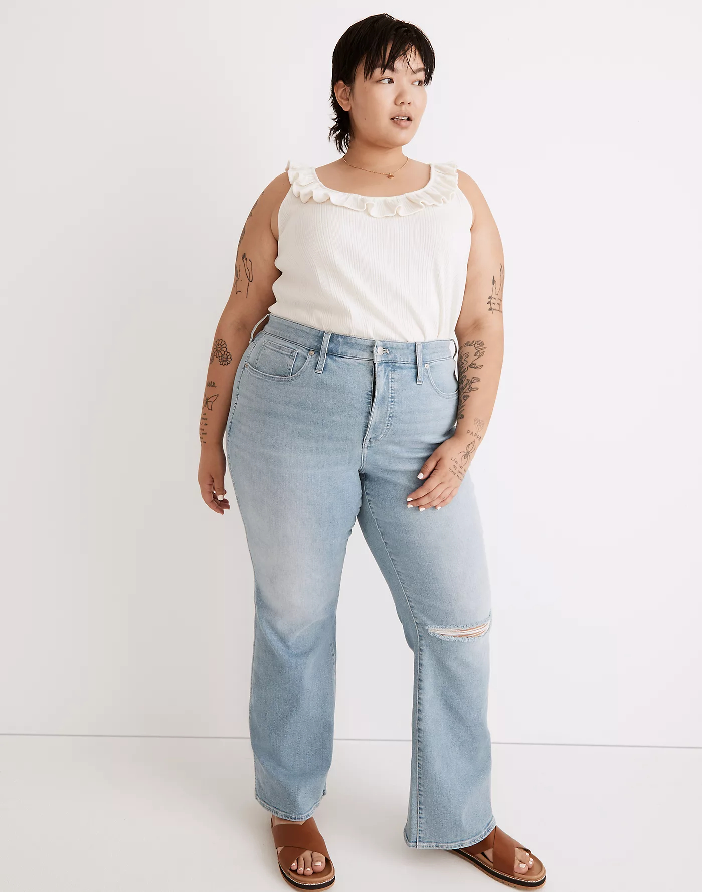 Madewell Plus High-Rise Flare Jeans in Eversfield Wash