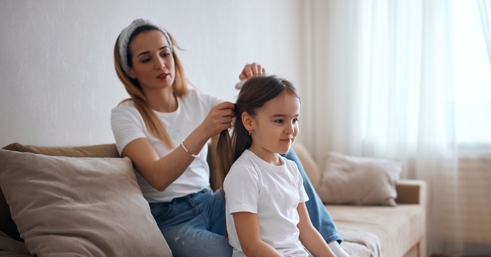 How To Kill Lice On Furniture And Furnishings Featured